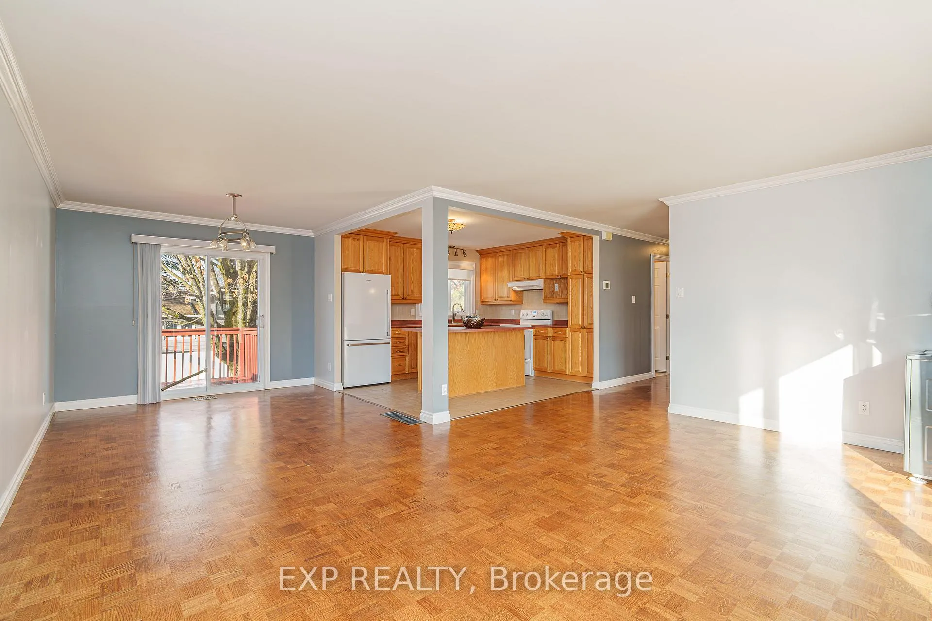Photo 14 of 49 Larkin Drive, Ottawa, Barrhaven - Pheasant Run — HOMEH