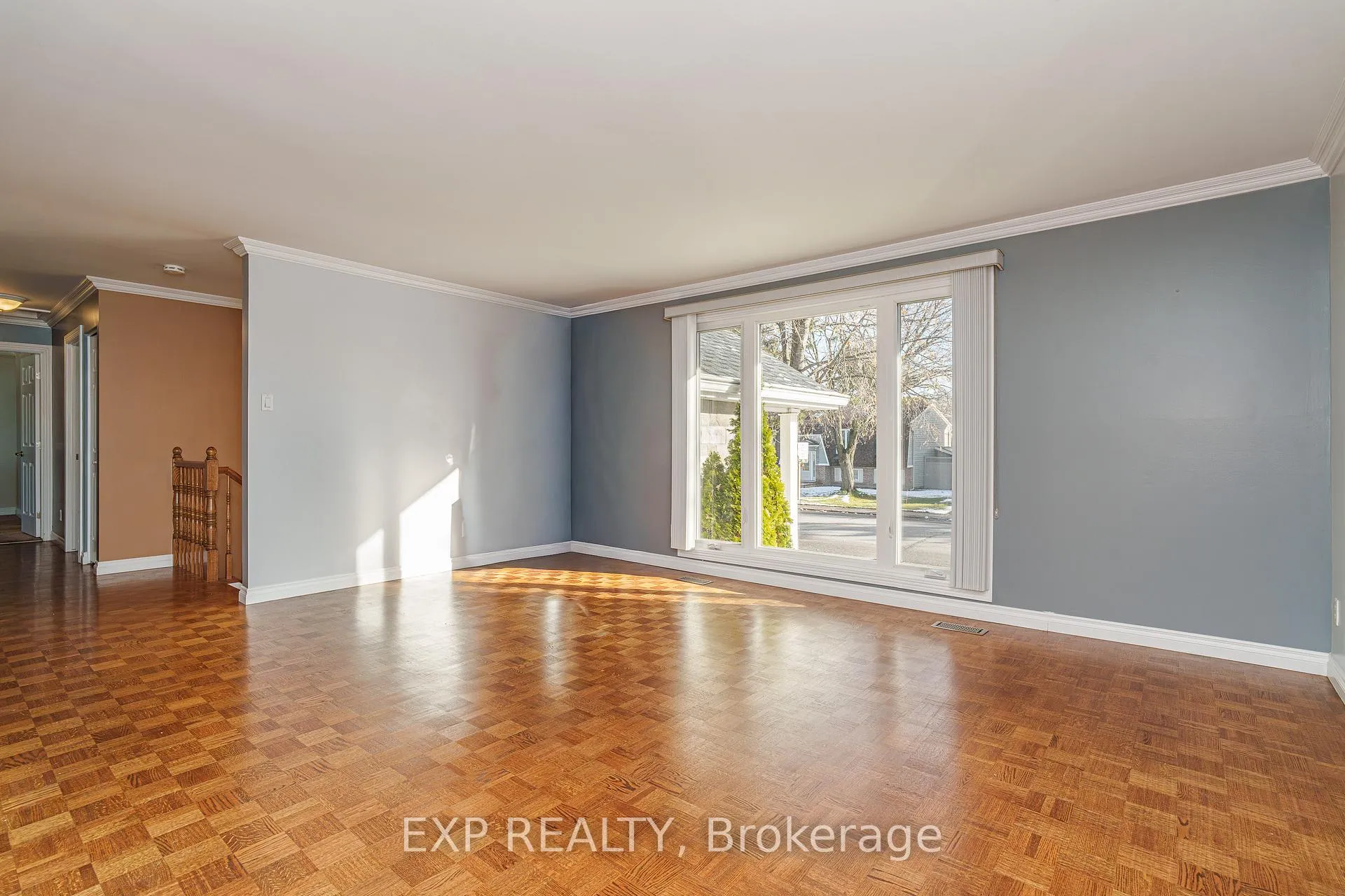 Photo 18 of 49 Larkin Drive, Ottawa, Barrhaven - Pheasant Run — HOMEH