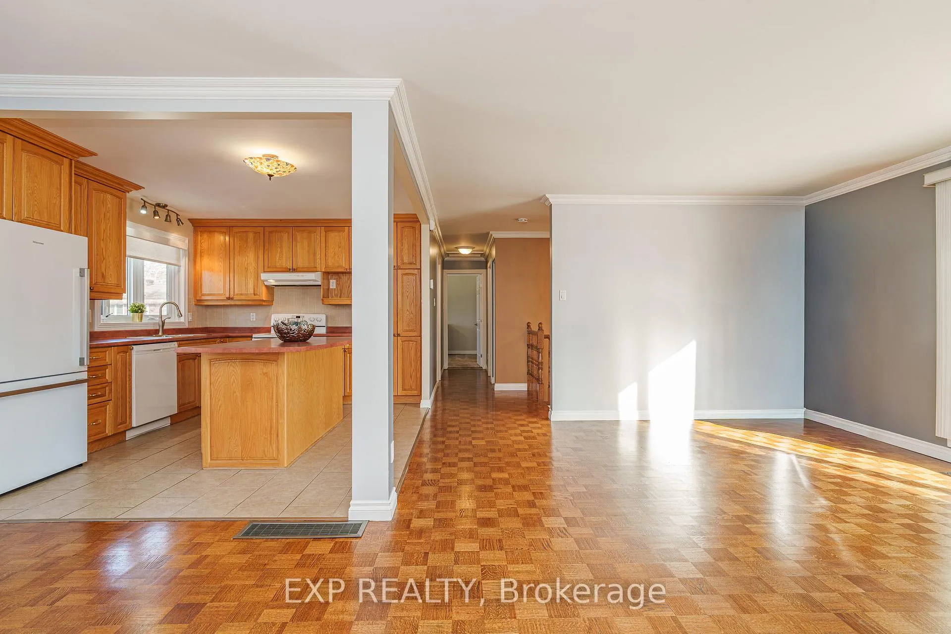 Photo 19 of 49 Larkin Drive, Ottawa, Barrhaven - Pheasant Run — HOMEH