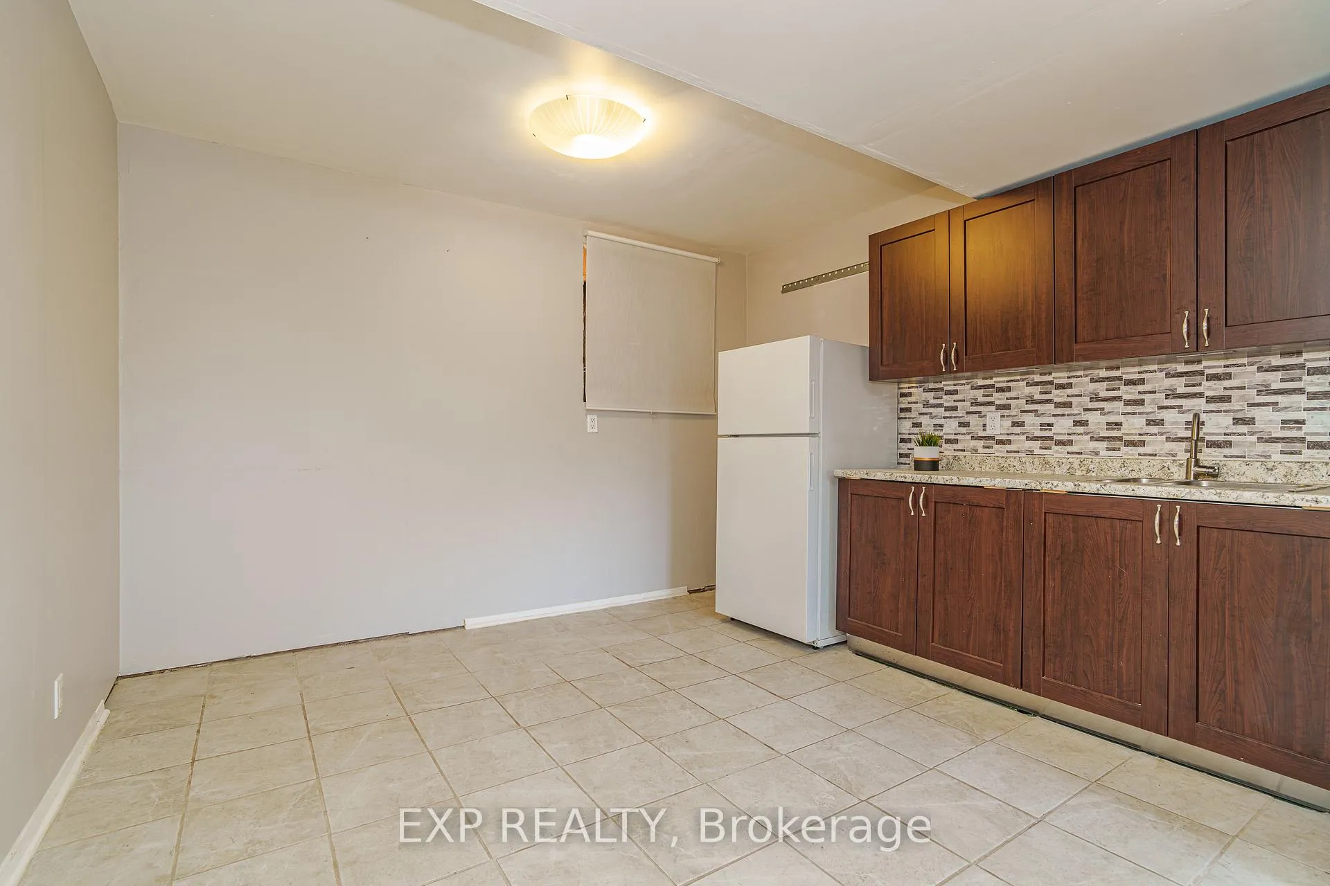 Photo 34 of 49 Larkin Drive, Ottawa, Barrhaven - Pheasant Run — HOMEH