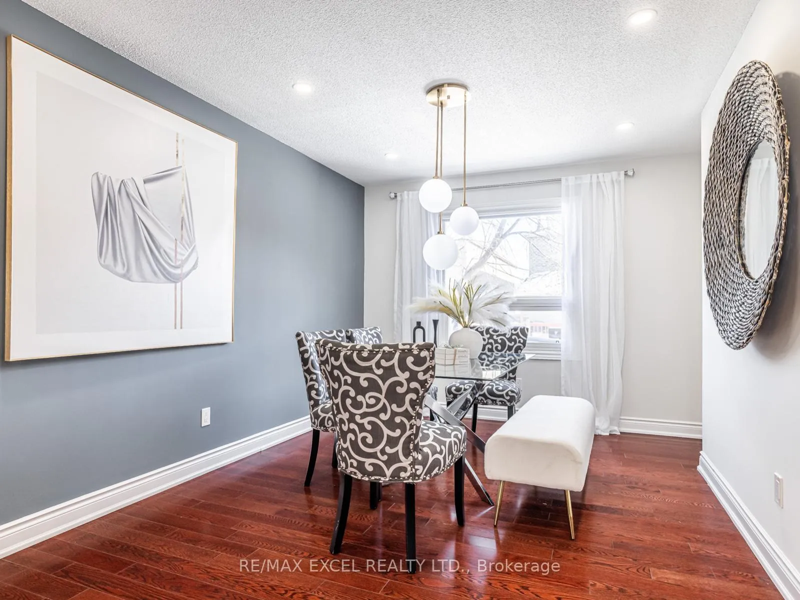 Photo 4 of 9 Shadlock Street, Markham, Middlefield — HOMEH