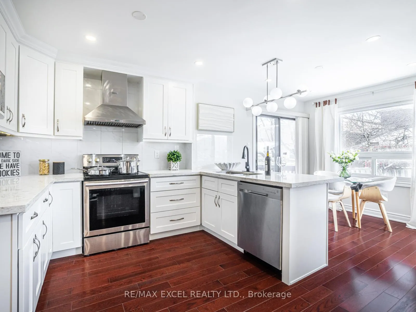 Photo 11 of 9 Shadlock Street, Markham, Middlefield — HOMEH