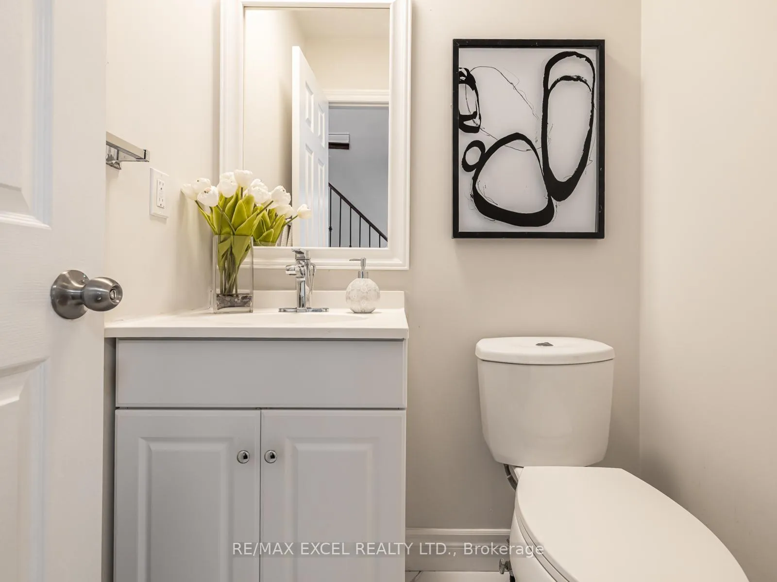 Photo 12 of 9 Shadlock Street, Markham, Middlefield — HOMEH
