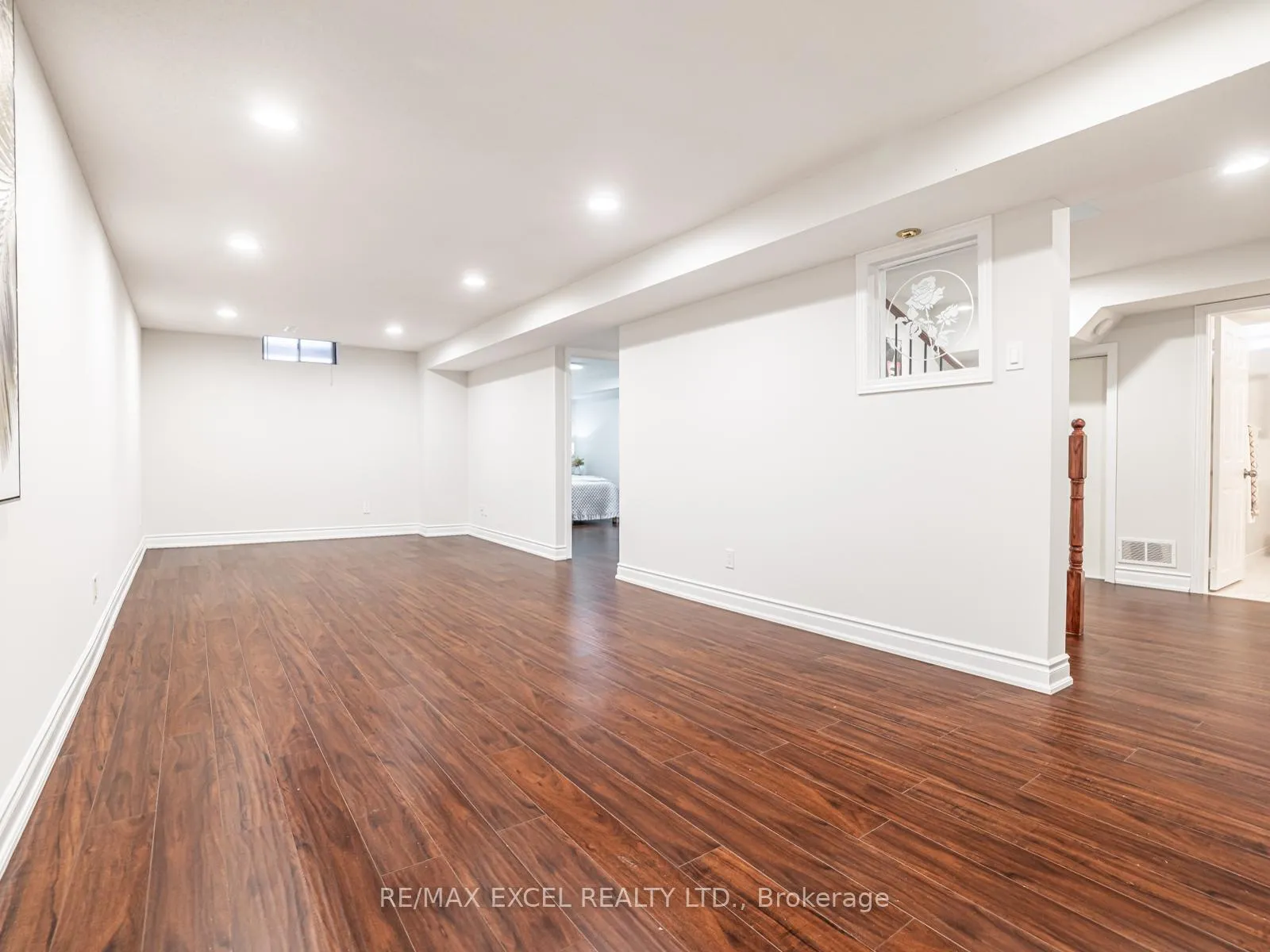Photo 23 of 9 Shadlock Street, Markham, Middlefield — HOMEH