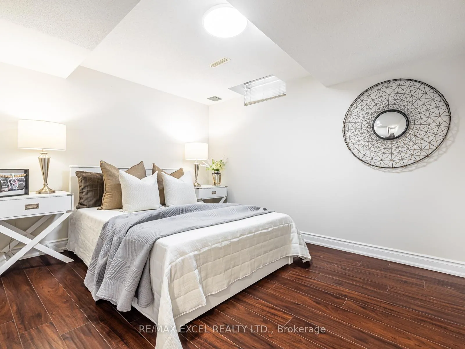 Photo 24 of 9 Shadlock Street, Markham, Middlefield — HOMEH