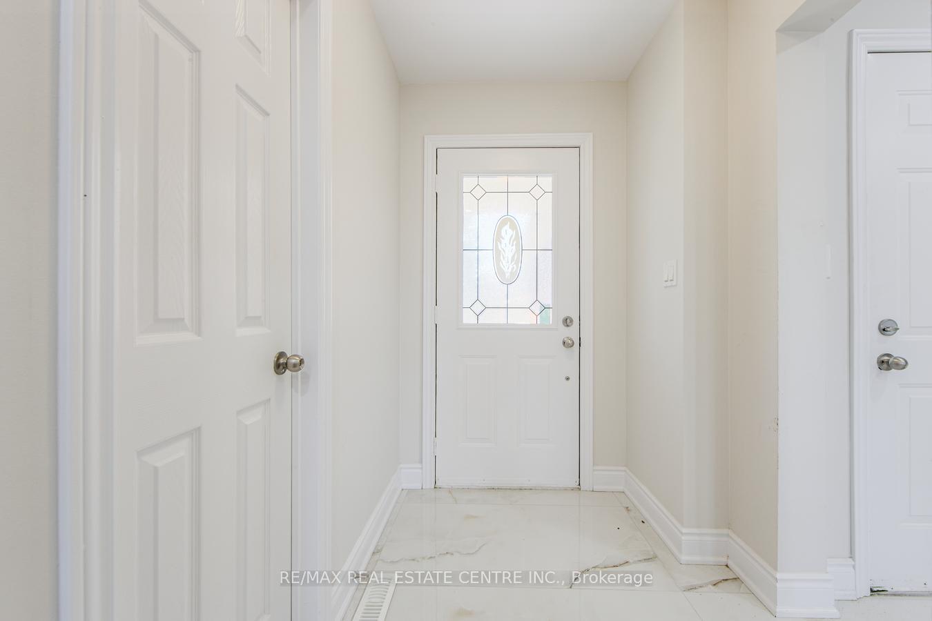 Photo 4 of 27 Rickaby Street, Clarington, Bowmanville — HOMEH