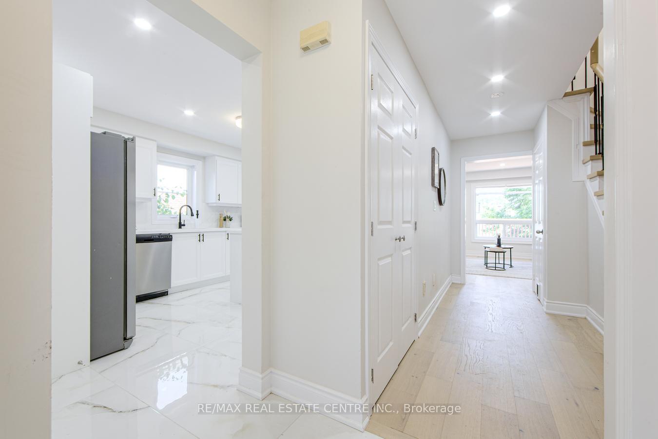 Photo 8 of 27 Rickaby Street, Clarington, Bowmanville — HOMEH