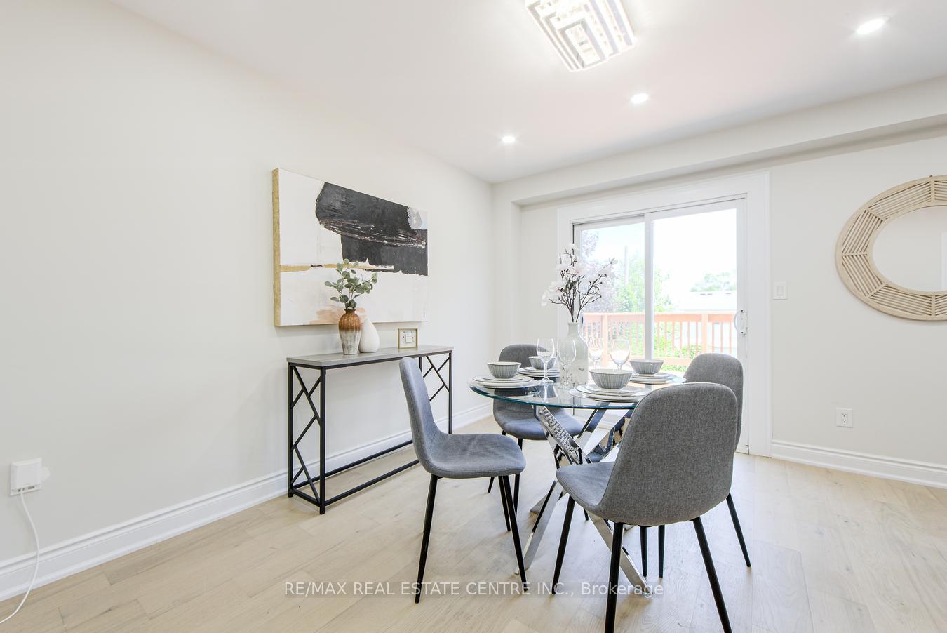 Photo 14 of 27 Rickaby Street, Clarington, Bowmanville — HOMEH