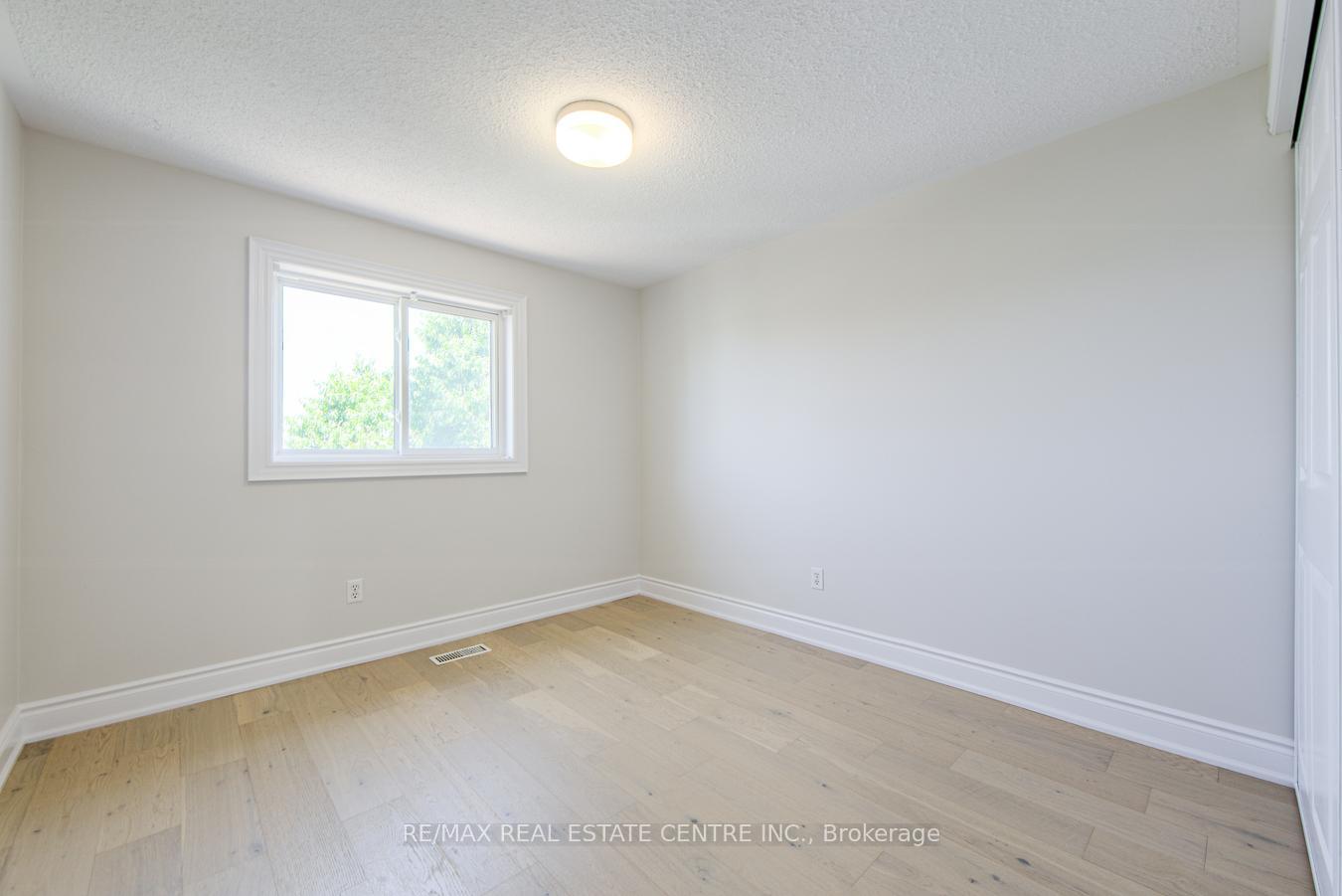 Photo 26 of 27 Rickaby Street, Clarington, Bowmanville — HOMEH