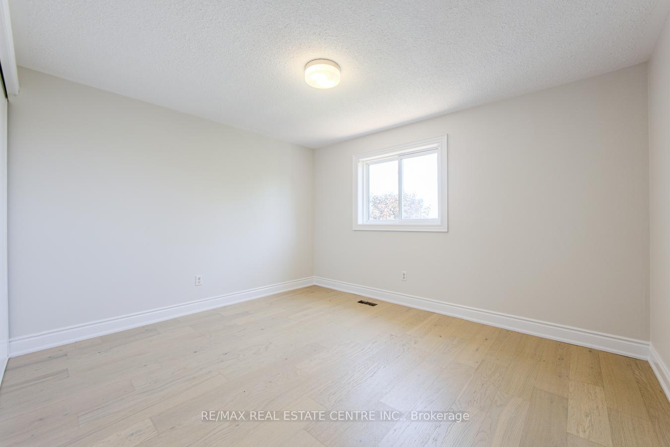 Photo 27 of 27 Rickaby Street, Clarington, Bowmanville — HOMEH