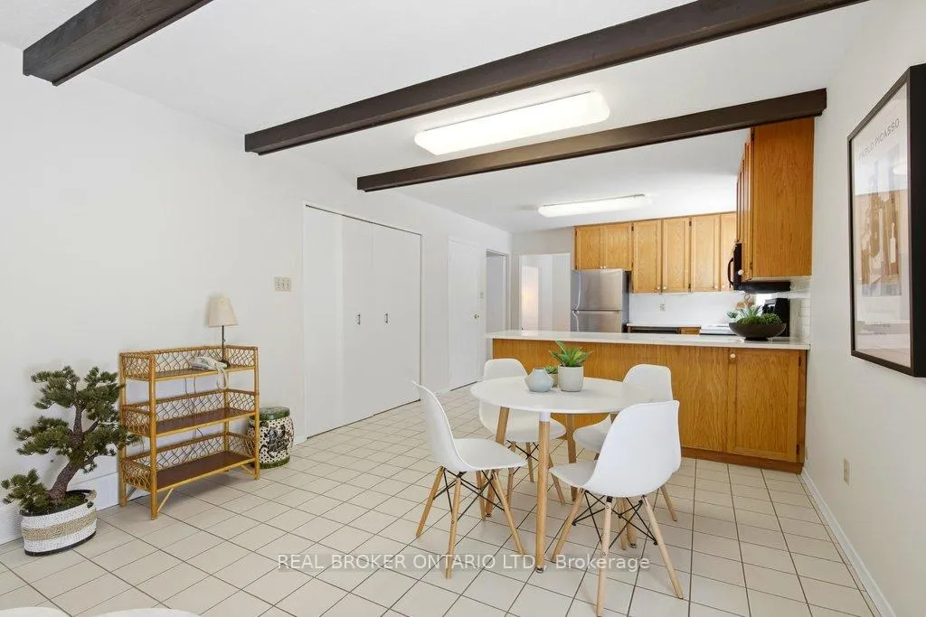 Photo 10 of 20 Westpark Drive, Ottawa, Blackburn Hamlet — HOMEH