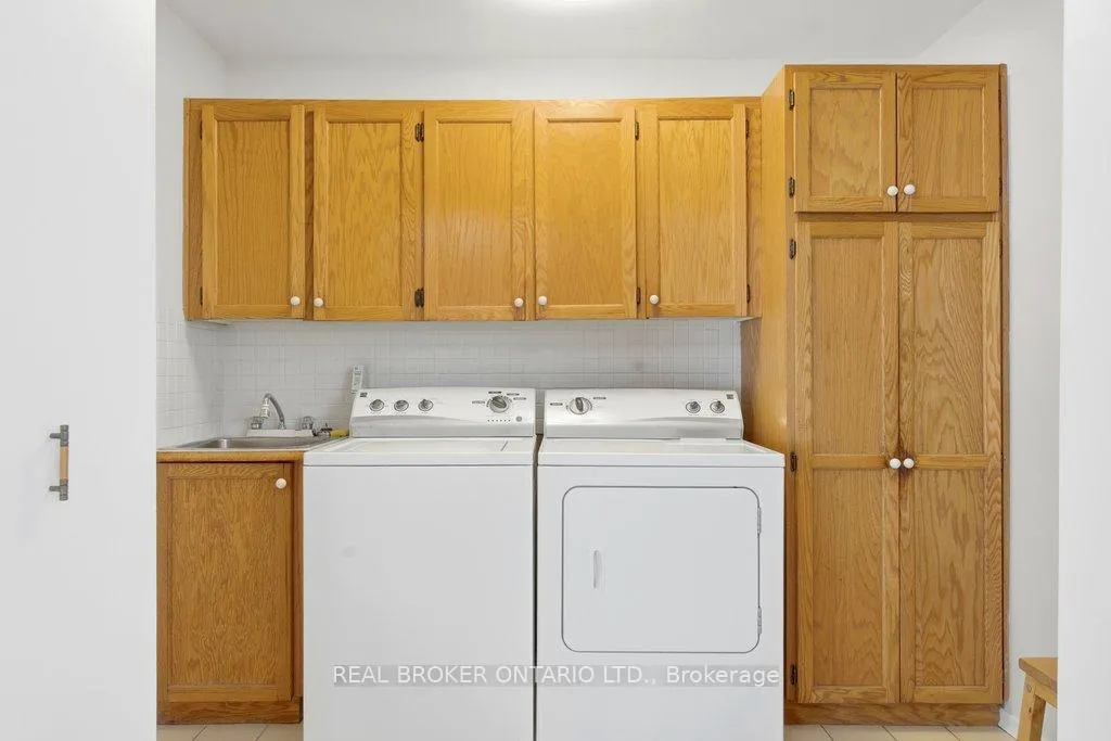Photo 14 of 20 Westpark Drive, Ottawa, Blackburn Hamlet — HOMEH