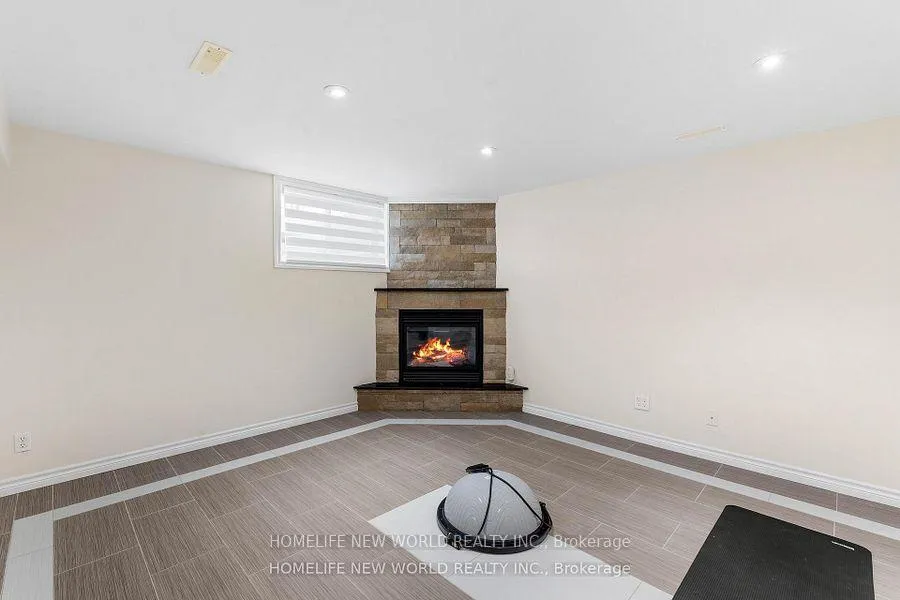 Photo 33 of 24 Kipling Drive, Belleville, Thurlow Ward — HOMEH