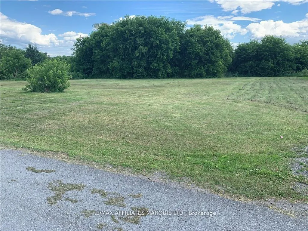 Photo 1 of 21890 Main Street, North Glengarry, North Glengarry (Lochiel) Twp — HOMEH