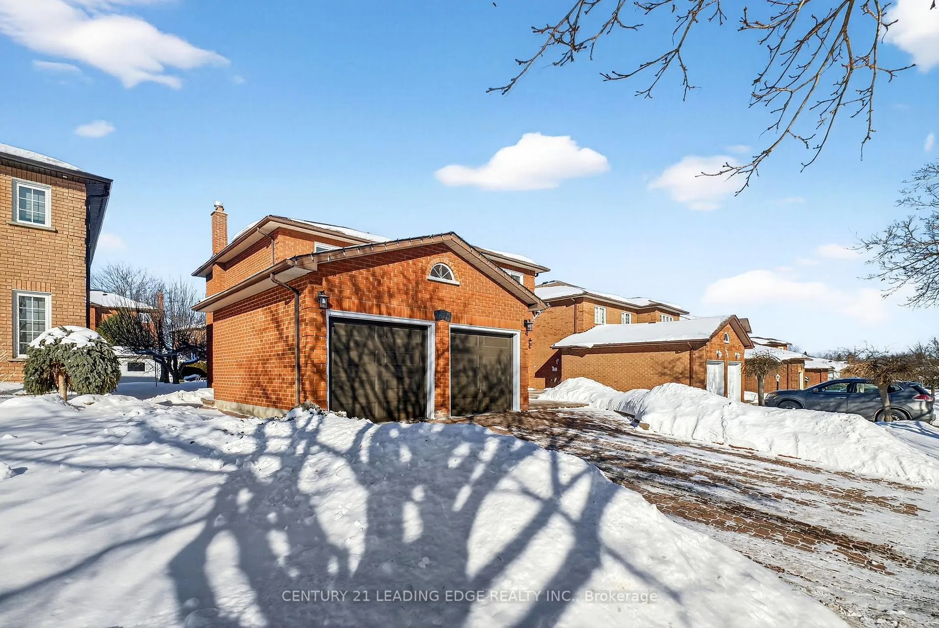 Photo 3 of 255 Homestead Drive, Oshawa, McLaughlin — HOMEH