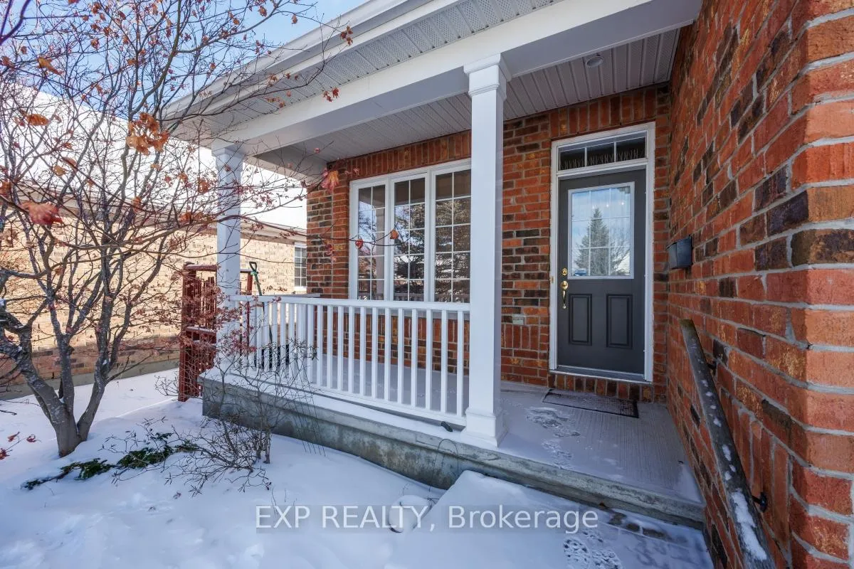Photo 2 of 215 Cairnsmore Circle, Ottawa, Barrhaven - Stonebridge — HOMEH