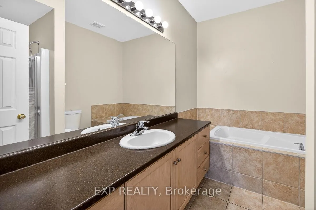 Photo 18 of 215 Cairnsmore Circle, Ottawa, Barrhaven - Stonebridge — HOMEH