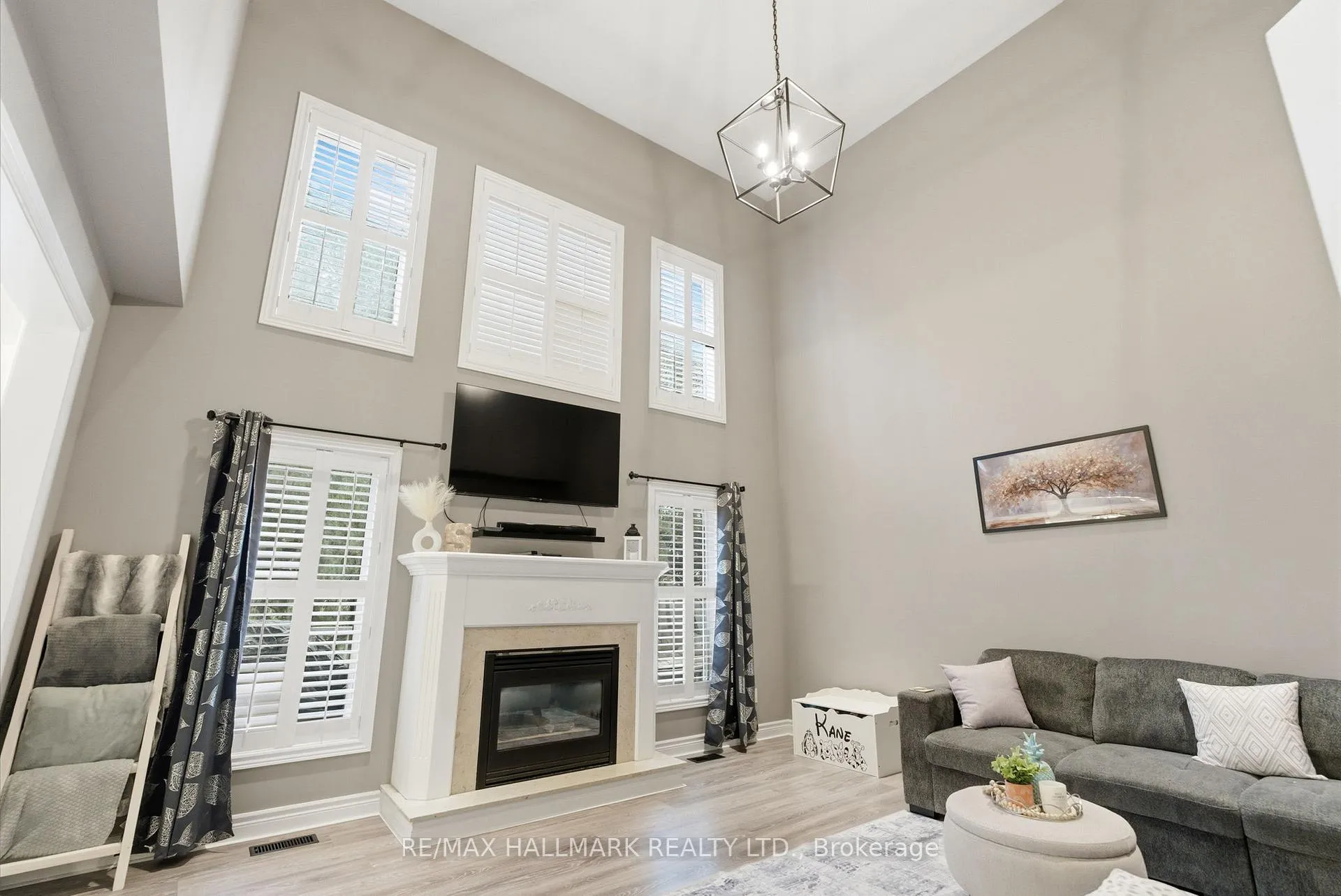 Photo 16 of 897 Oberland Drive, Oshawa, Pinecrest — HOMEH