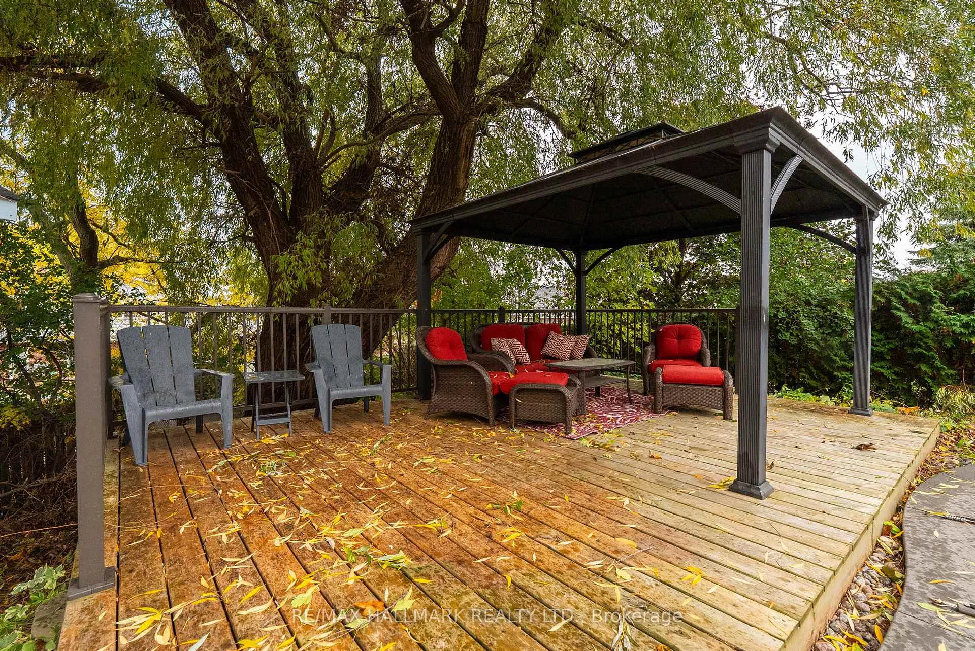 Photo 46 of 897 Oberland Drive, Oshawa, Pinecrest — HOMEH