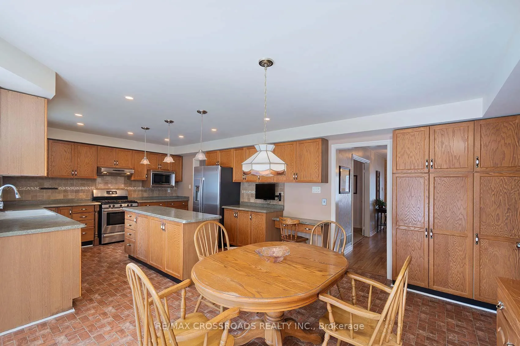 Photo 7 of 11 Sayor Drive, Ajax, Central West — HOMEH