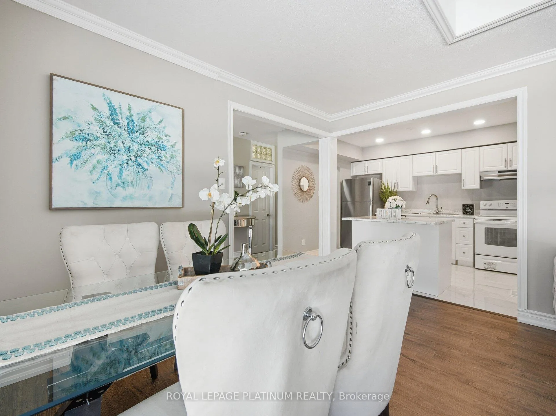 Photo 5 of 33 Campbell Drive, Brampton, Northwood Park — HOMEH
