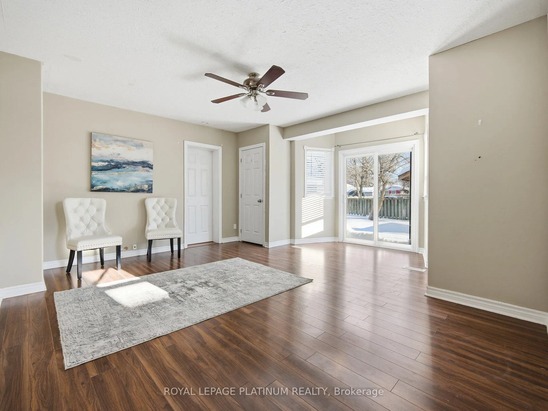 Photo 11 of 33 Campbell Drive, Brampton, Northwood Park — HOMEH