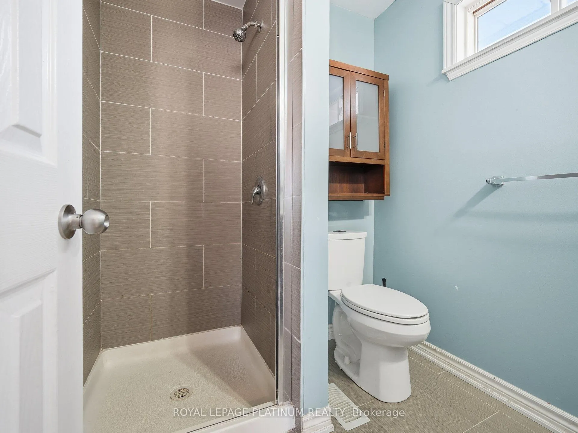 Photo 20 of 33 Campbell Drive, Brampton, Northwood Park — HOMEH