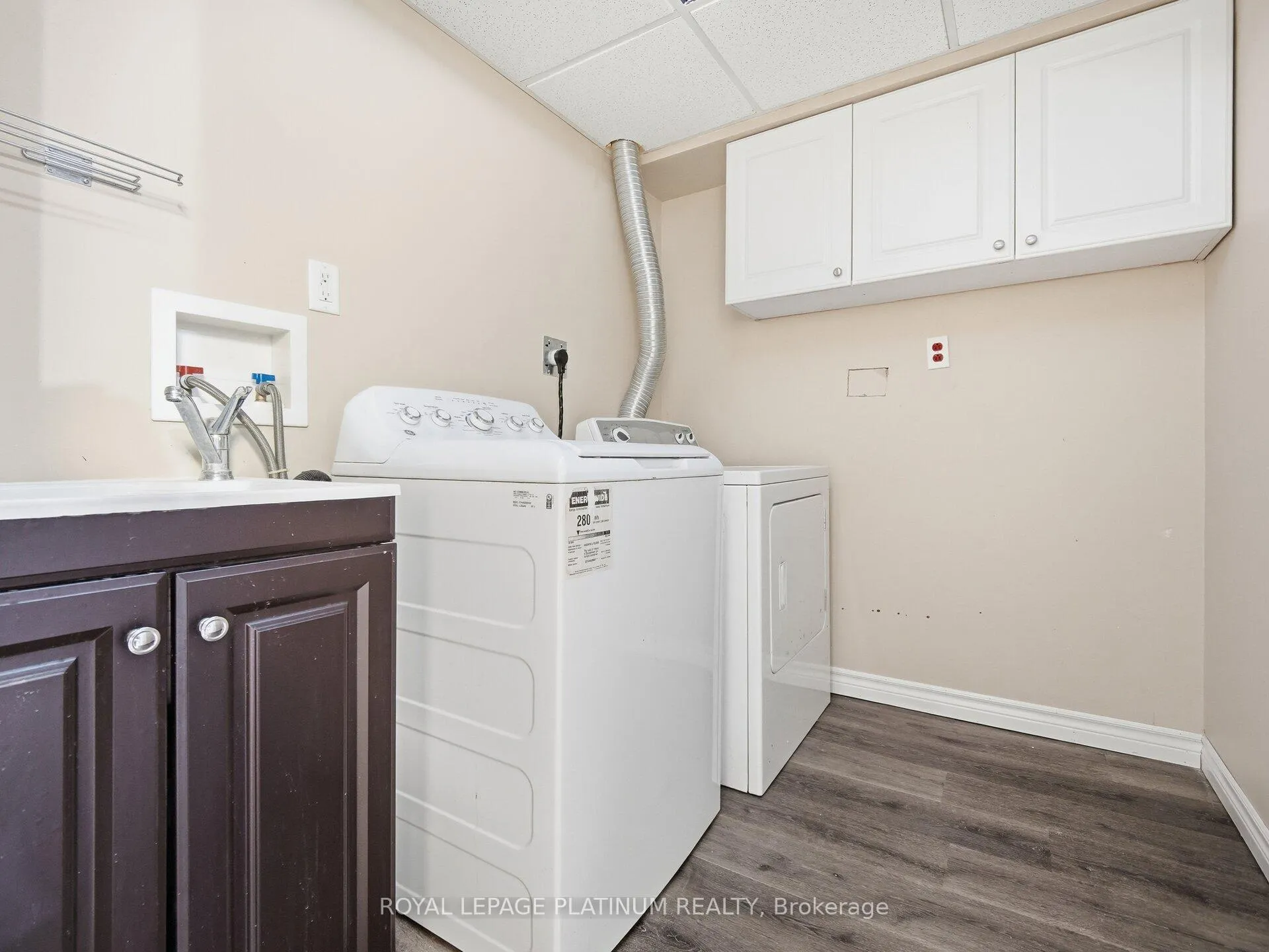 Photo 31 of 33 Campbell Drive, Brampton, Northwood Park — HOMEH