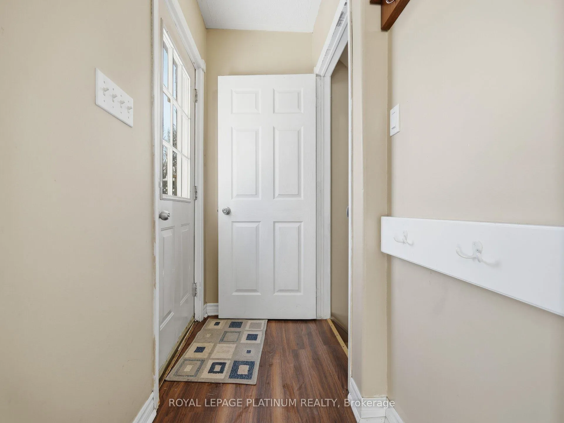 Photo 32 of 33 Campbell Drive, Brampton, Northwood Park — HOMEH