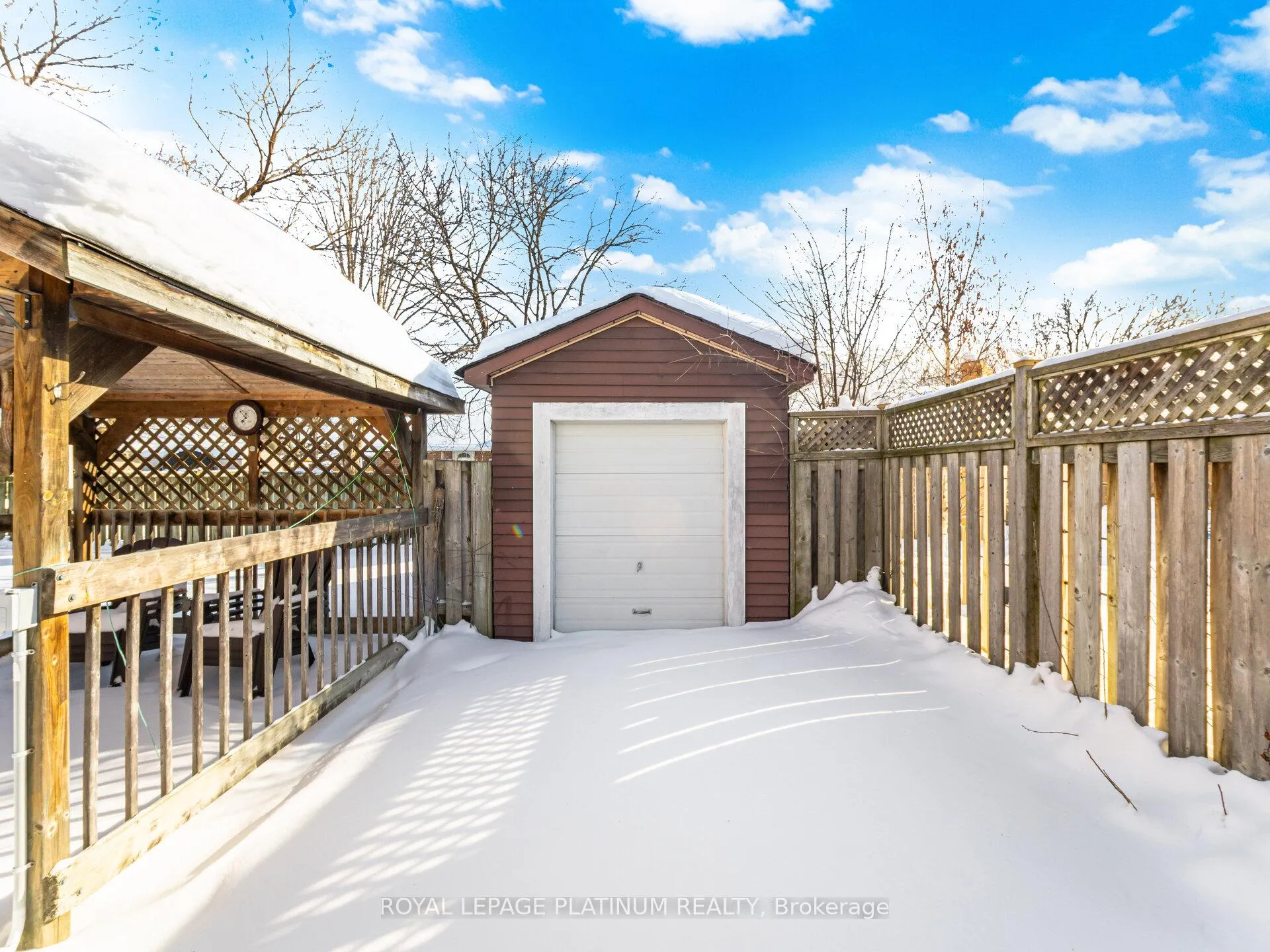 Photo 37 of 33 Campbell Drive, Brampton, Northwood Park — HOMEH