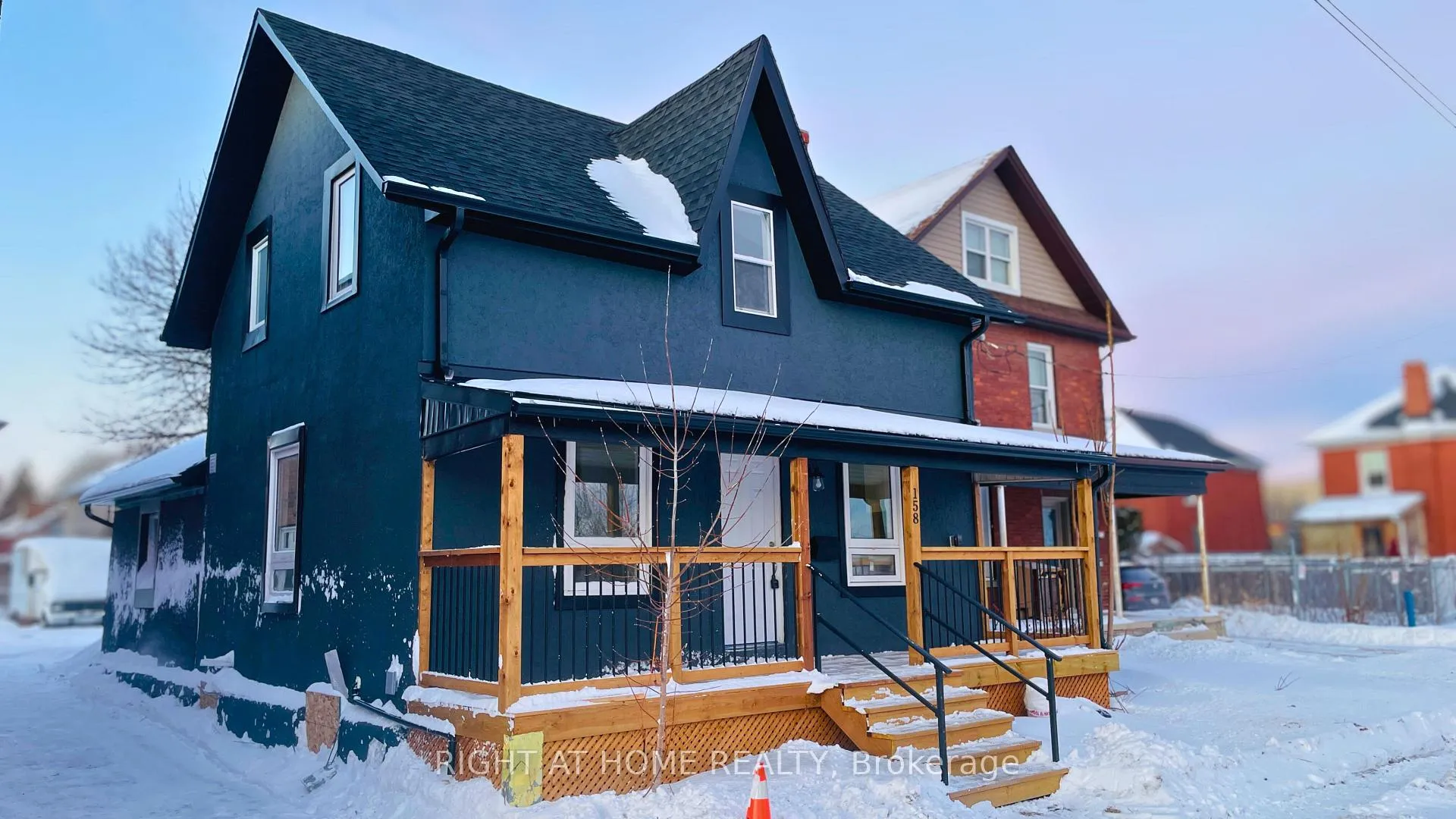 Photo 2 of 158 William Street E, Oshawa, O'Neill — HOMEH