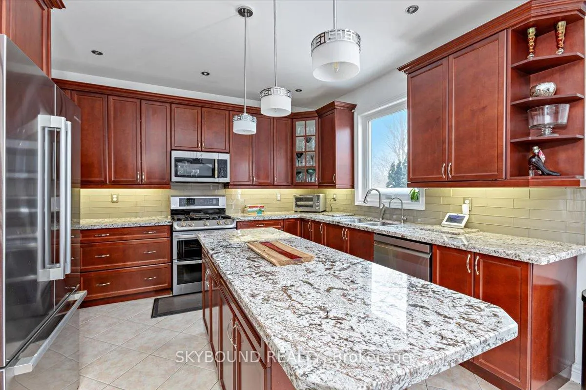 Photo 6 of 33 Lightheart Drive, Caledon, Rural Caledon — HOMEH
