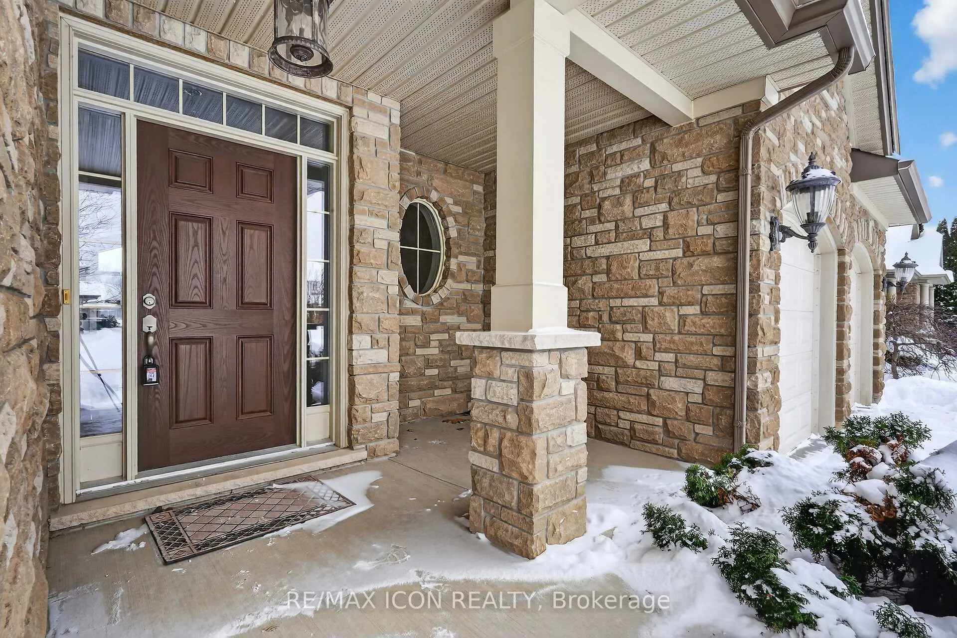 Photo 4 of 176 Lake Margaret Trail, St. Thomas — HOMEH