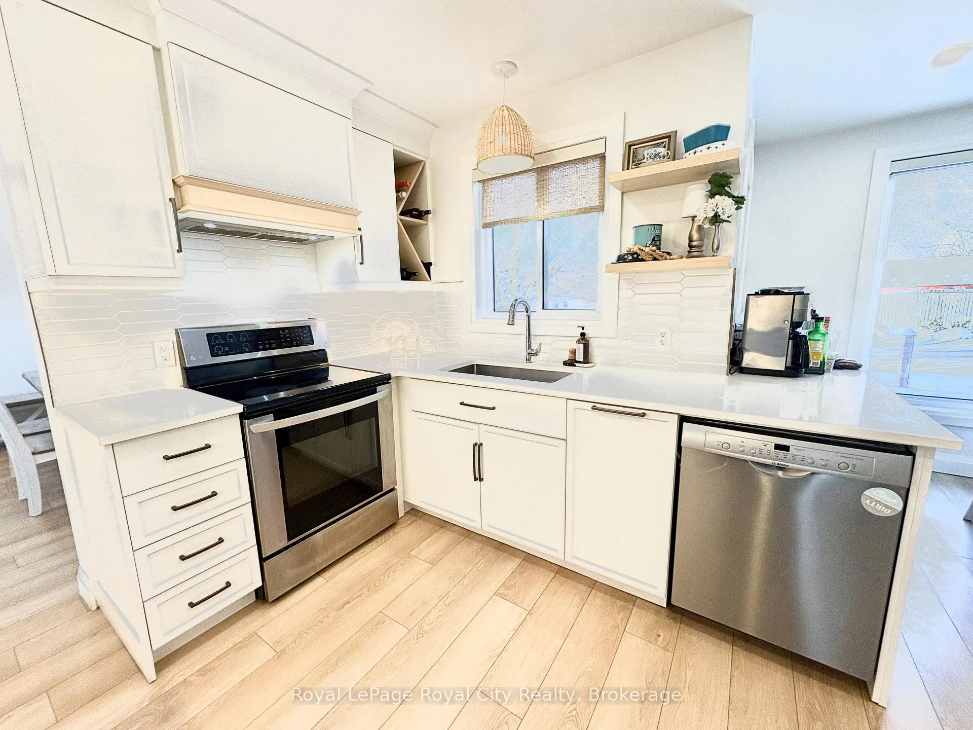 Photo 15 of 82 Gunn Avenue, Cambridge — HOMEH