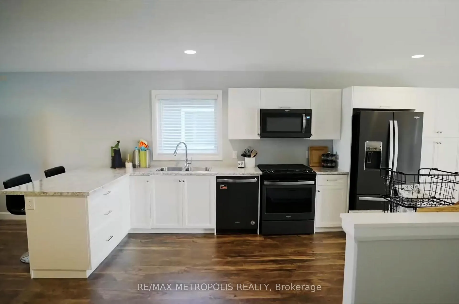 Photo 5 of 89 Moonstone Crescent, Chatham-Kent — HOMEH