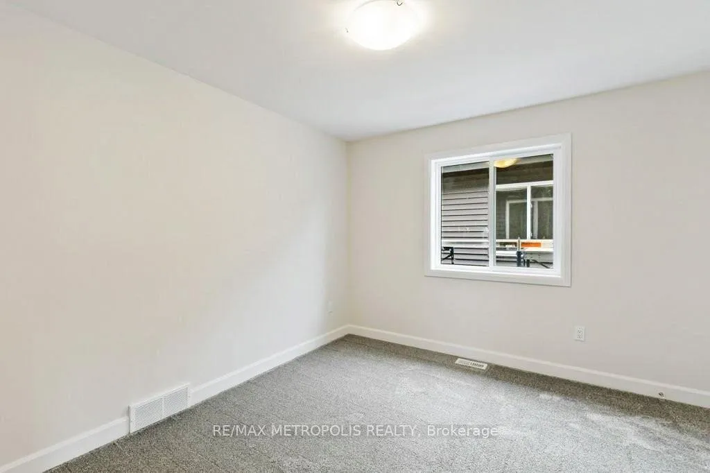 Photo 14 of 89 Moonstone Crescent, Chatham-Kent — HOMEH