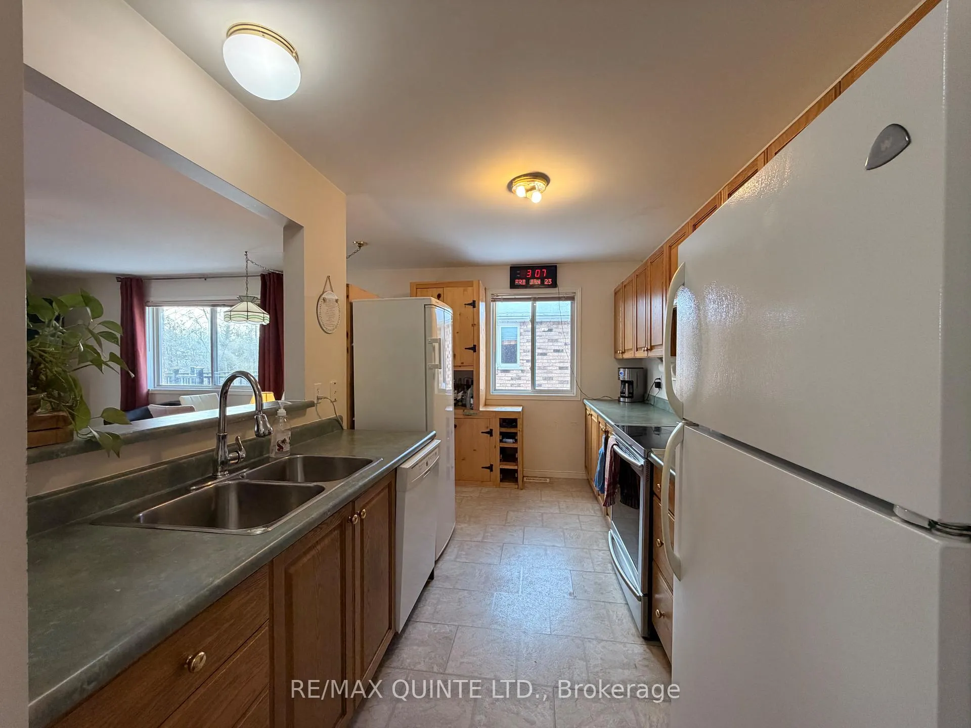 Photo 15 of 73 Oak Ridge Boulevard, Belleville, Belleville Ward — HOMEH