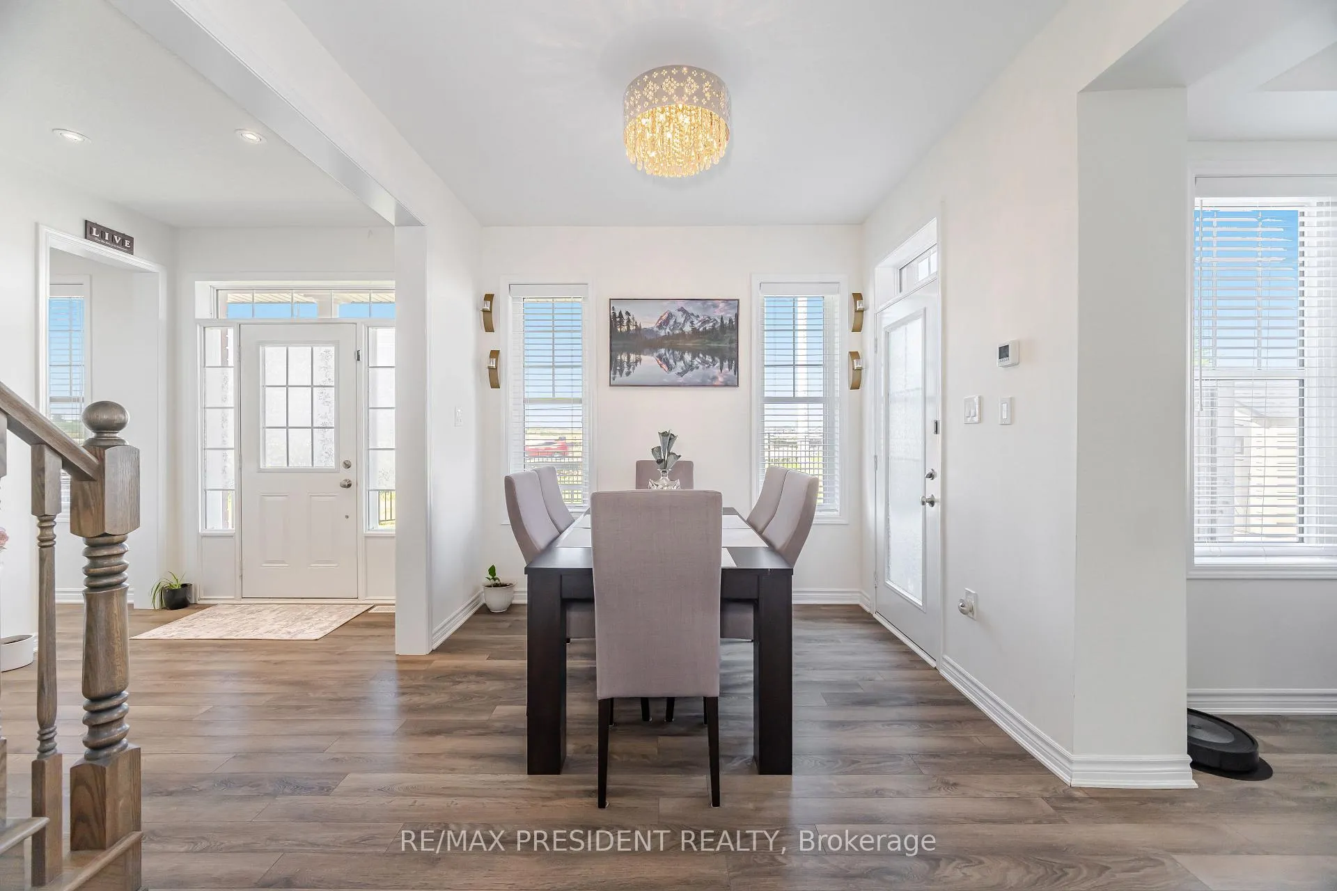 Photo 8 of 581 Edenbrook Hill Drive, Brampton, Northwest Brampton — HOMEH