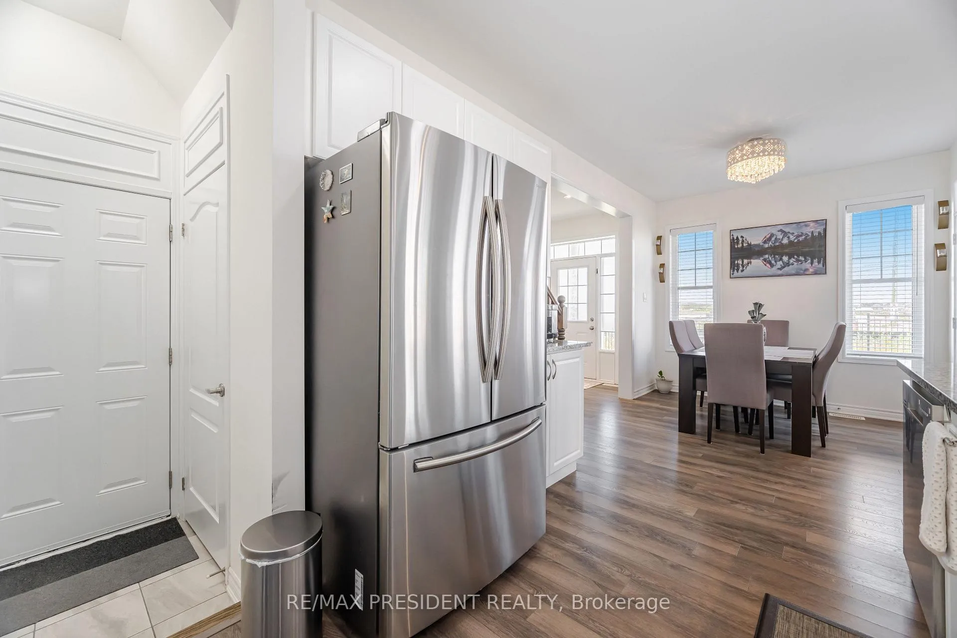 Photo 13 of 581 Edenbrook Hill Drive, Brampton, Northwest Brampton — HOMEH