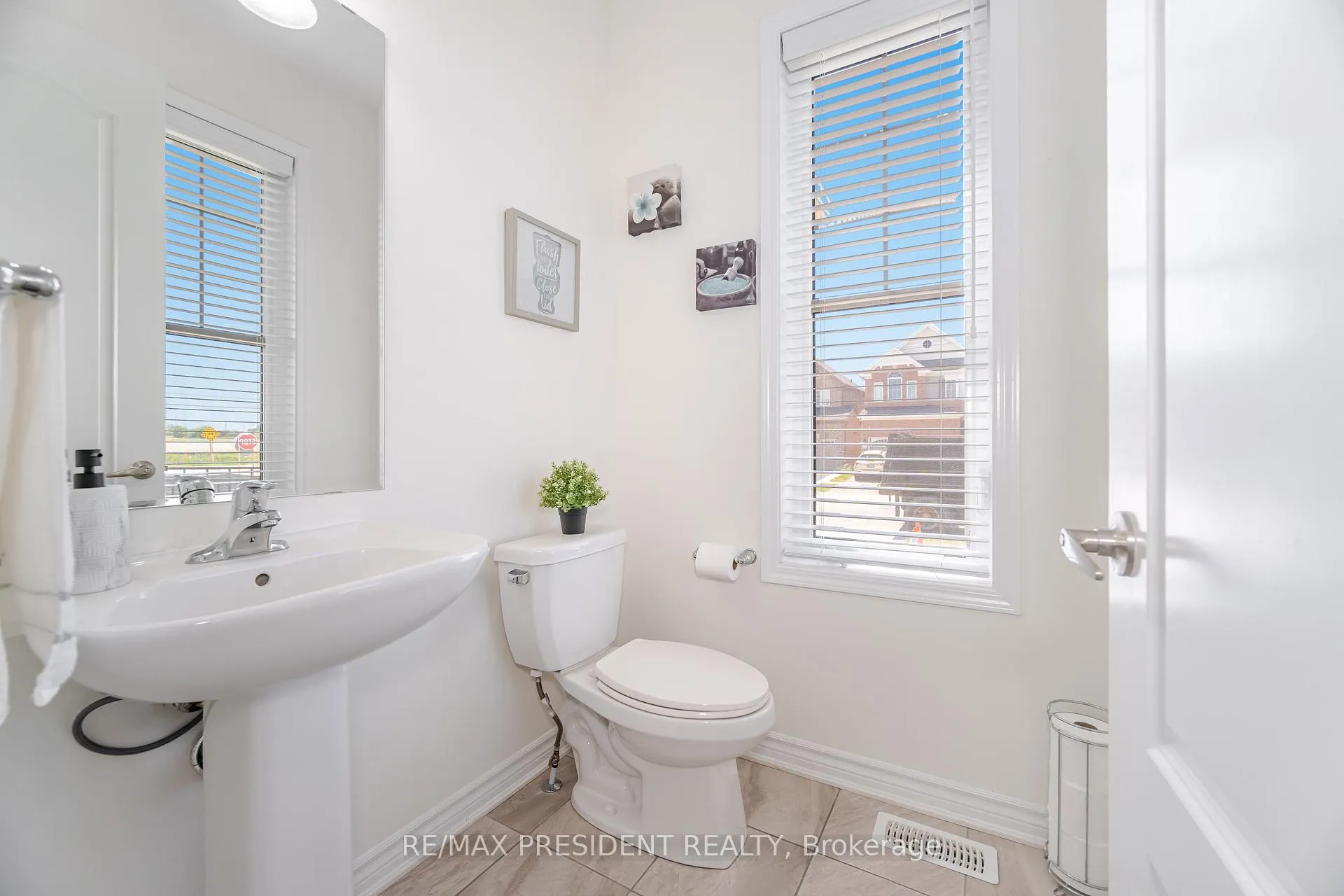 Photo 21 of 581 Edenbrook Hill Drive, Brampton, Northwest Brampton — HOMEH