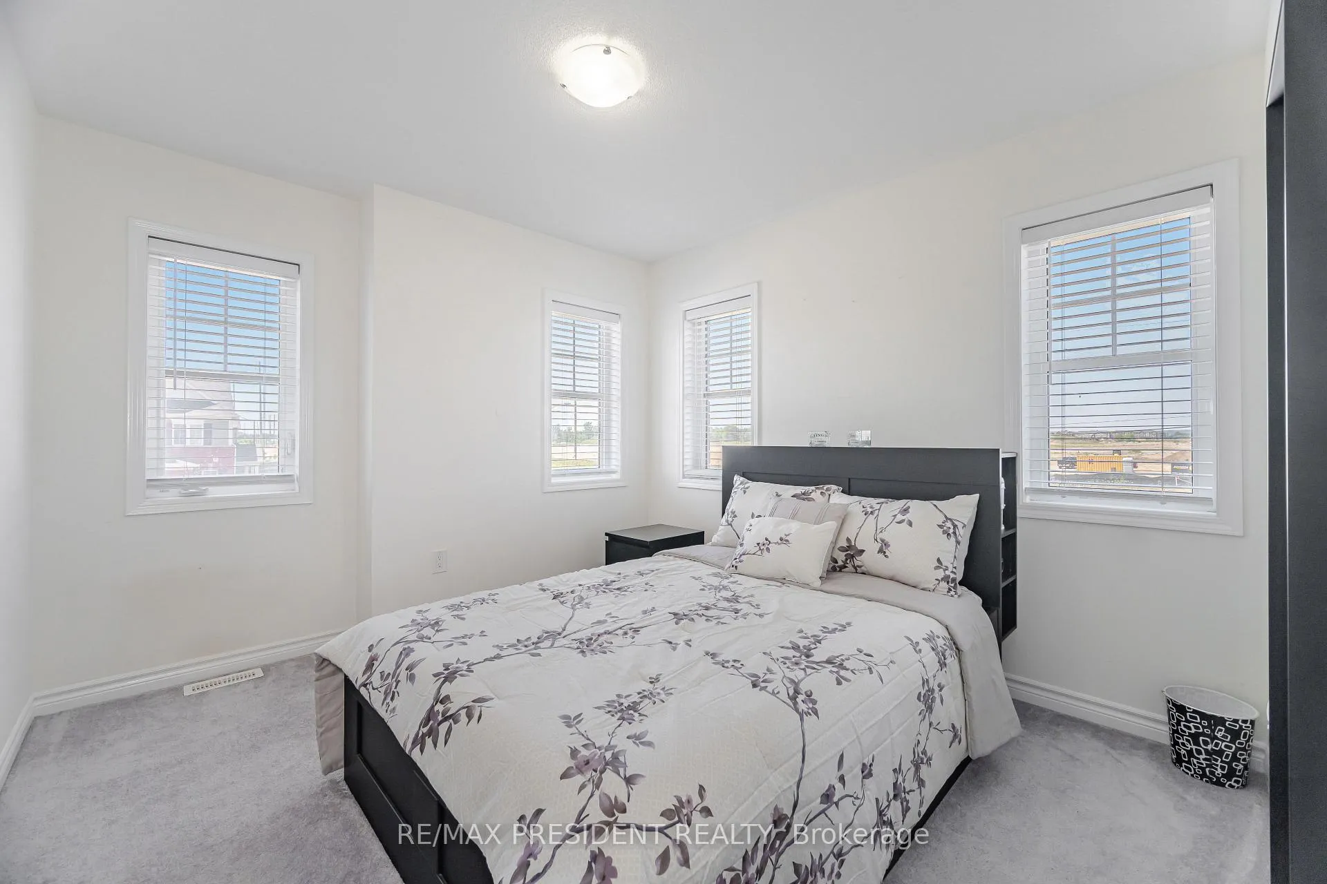 Photo 35 of 581 Edenbrook Hill Drive, Brampton, Northwest Brampton — HOMEH