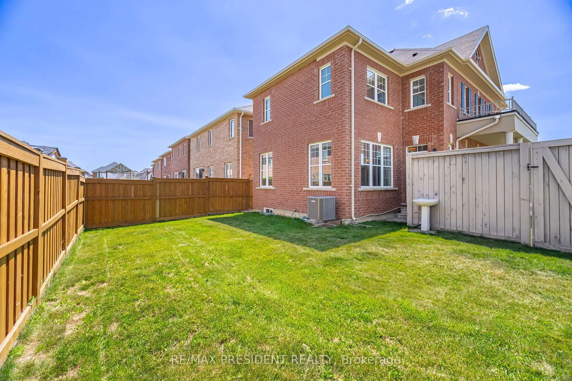 Photo 46 of 581 Edenbrook Hill Drive, Brampton, Northwest Brampton — HOMEH
