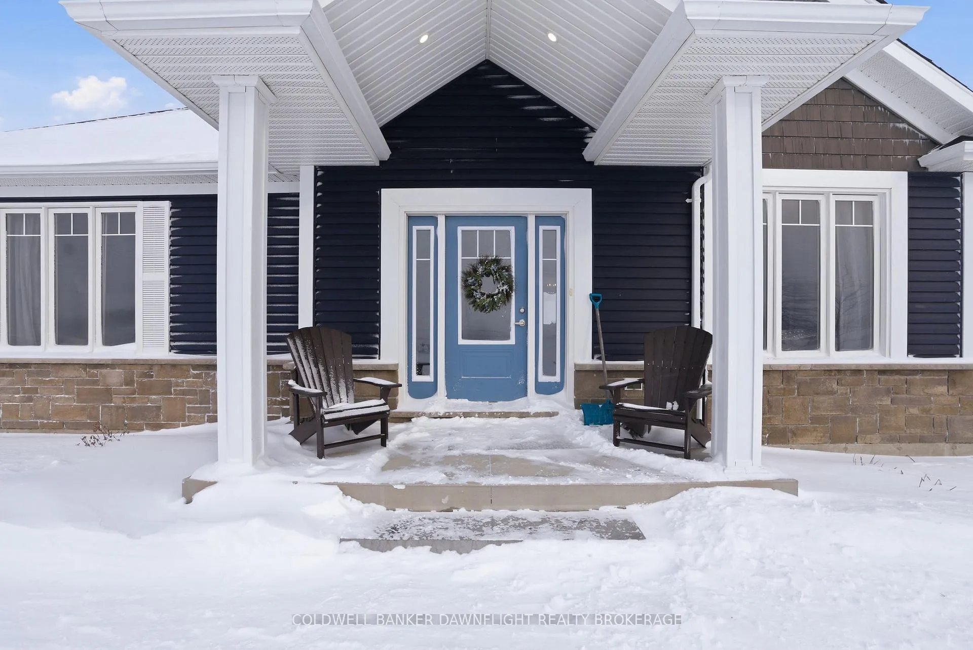 Photo 5 of 60 Victoria Avenue W, South Huron, Stephen — HOMEH