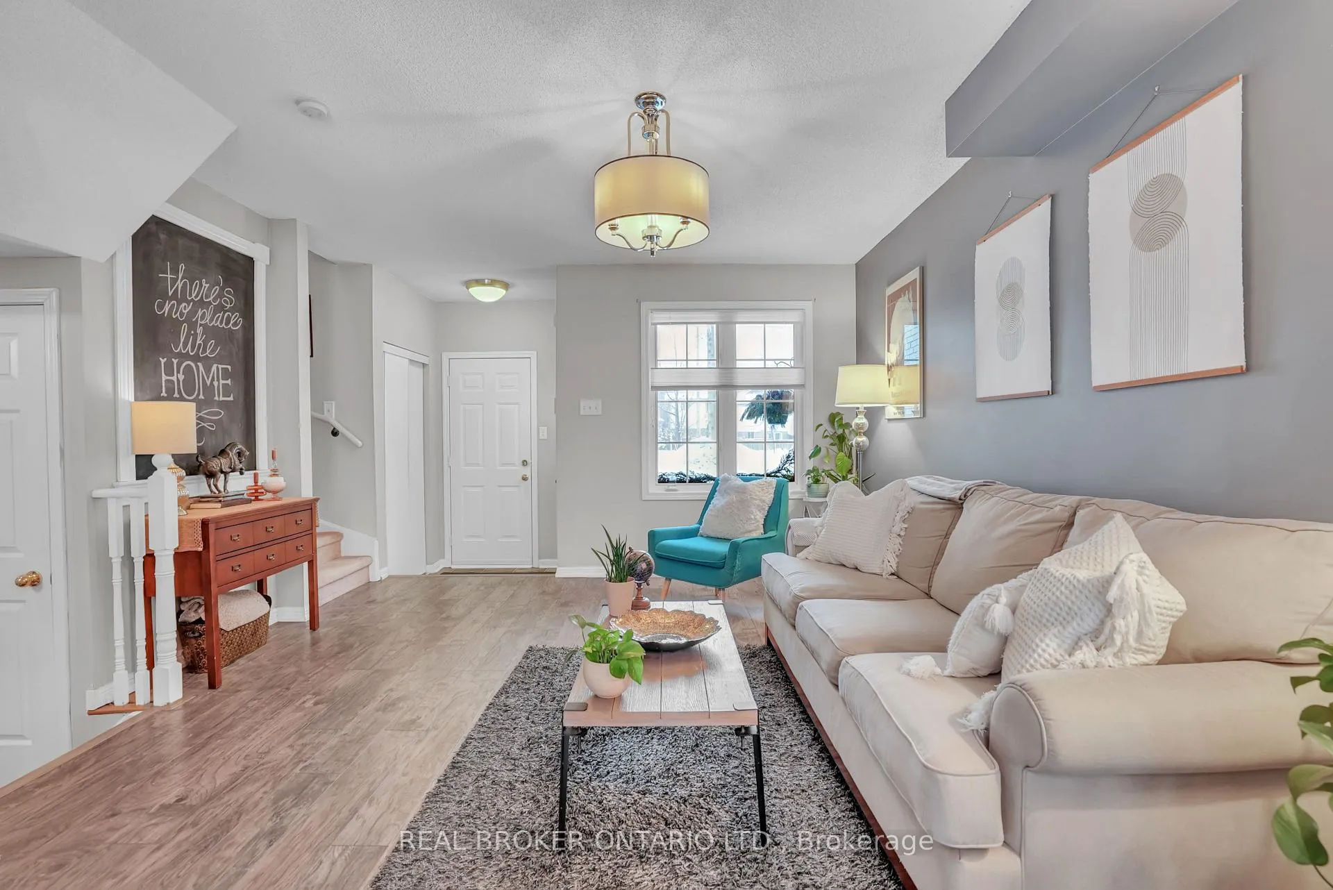 Photo 5 of 389 Ferndale Drive S, Barrie, Ardagh — HOMEH