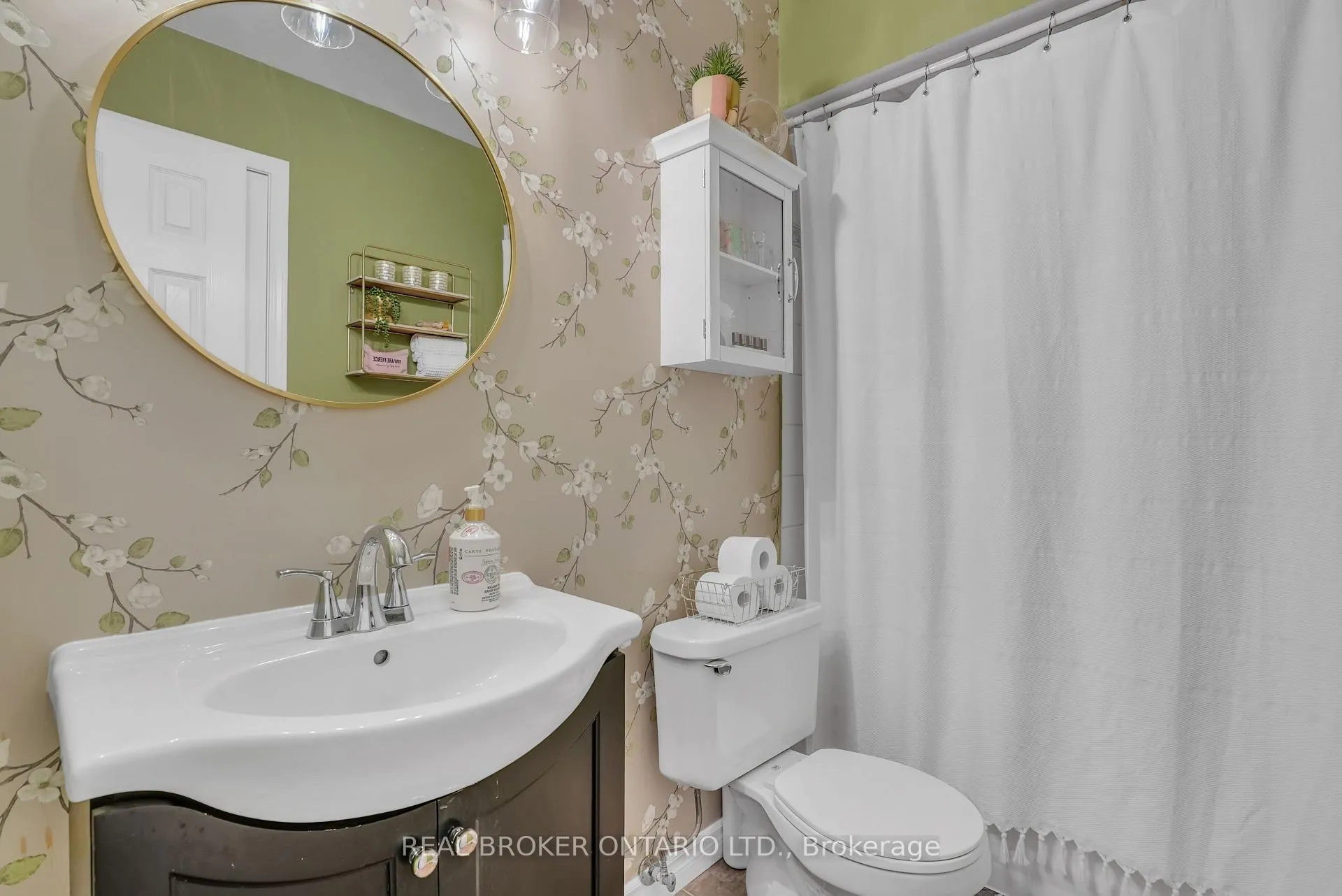 Photo 17 of 389 Ferndale Drive S, Barrie, Ardagh — HOMEH