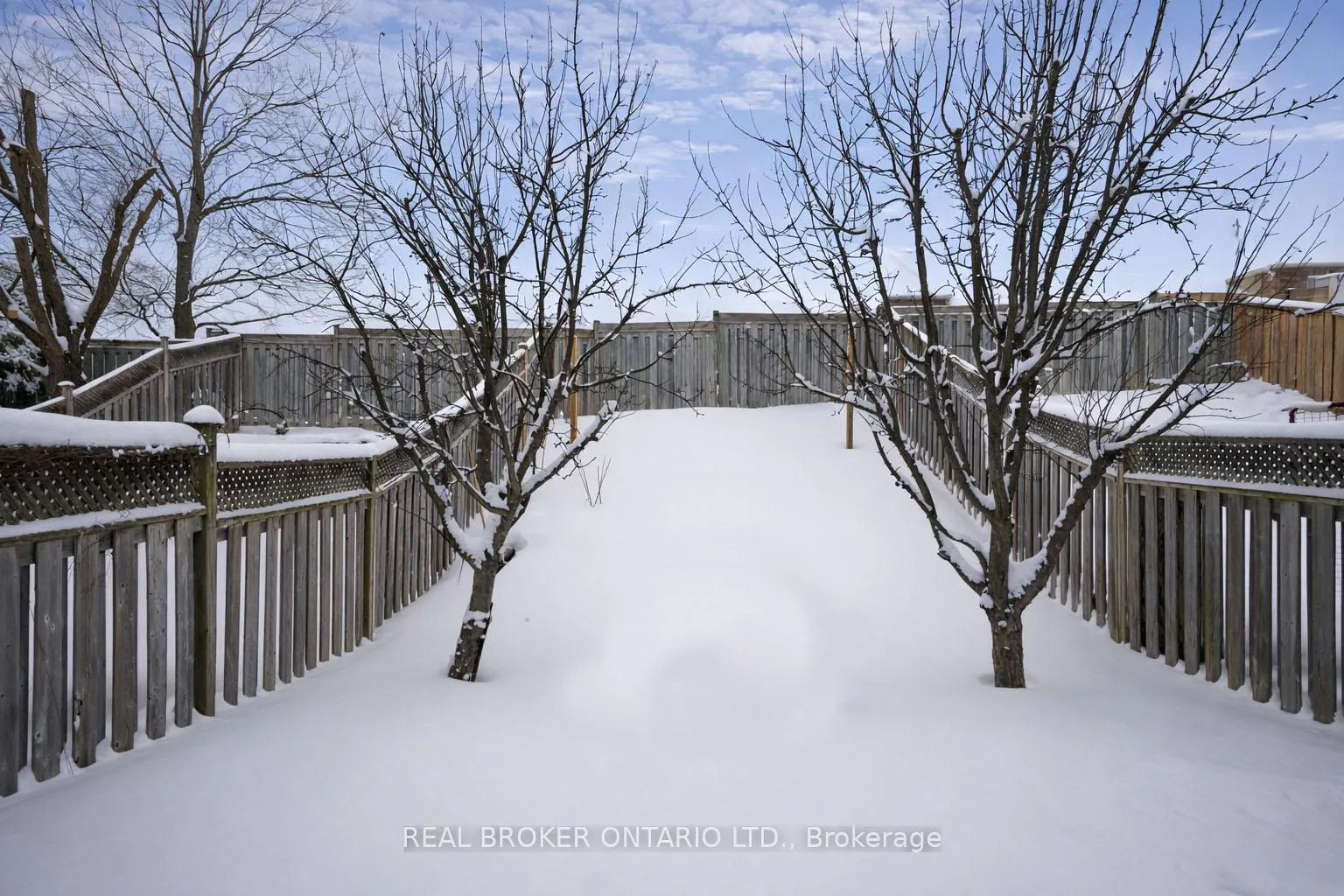 Photo 28 of 389 Ferndale Drive S, Barrie, Ardagh — HOMEH