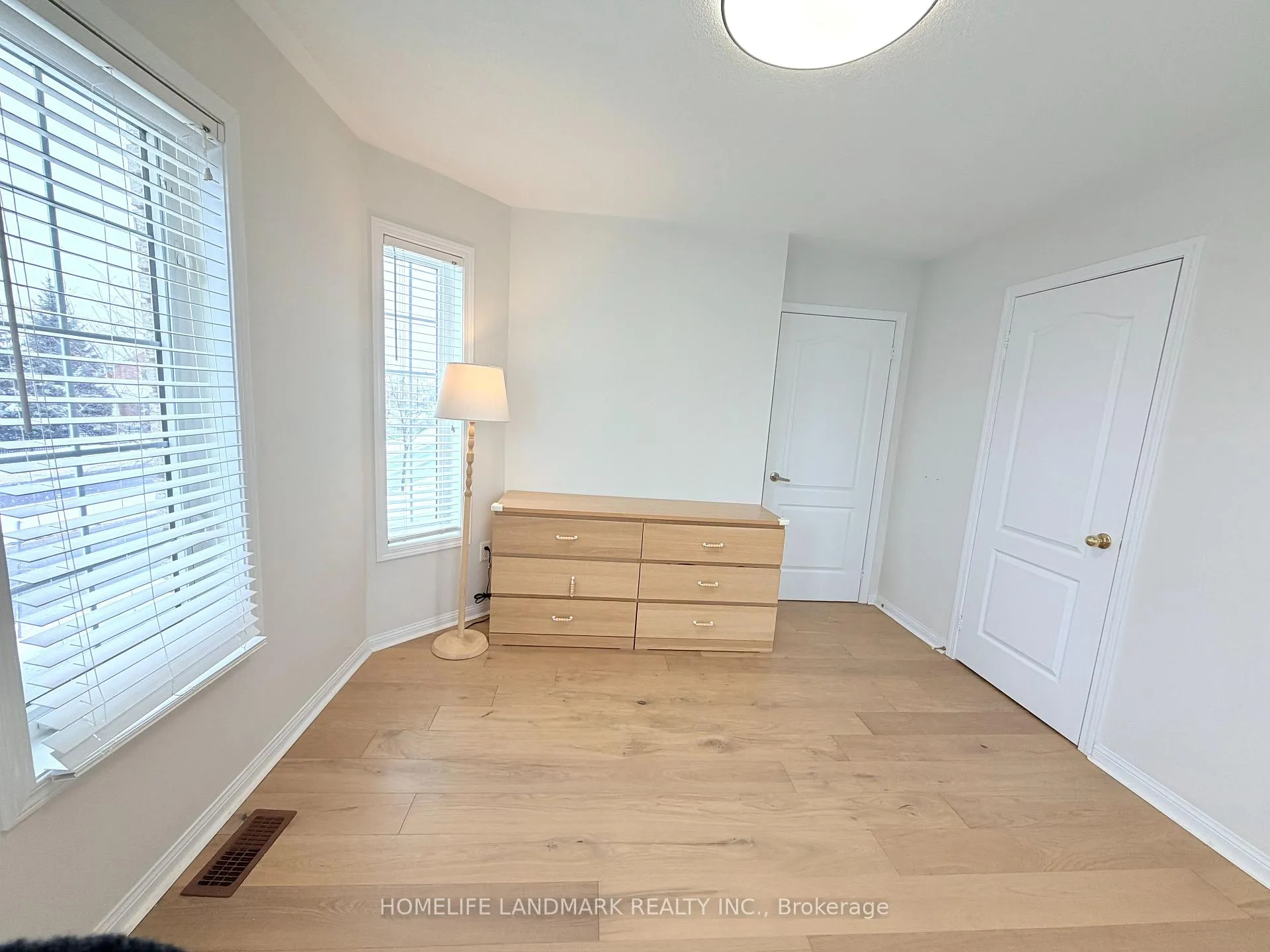 Photo 15 of 486 Bur Oak Avenue, Markham, Berczy — HOMEH
