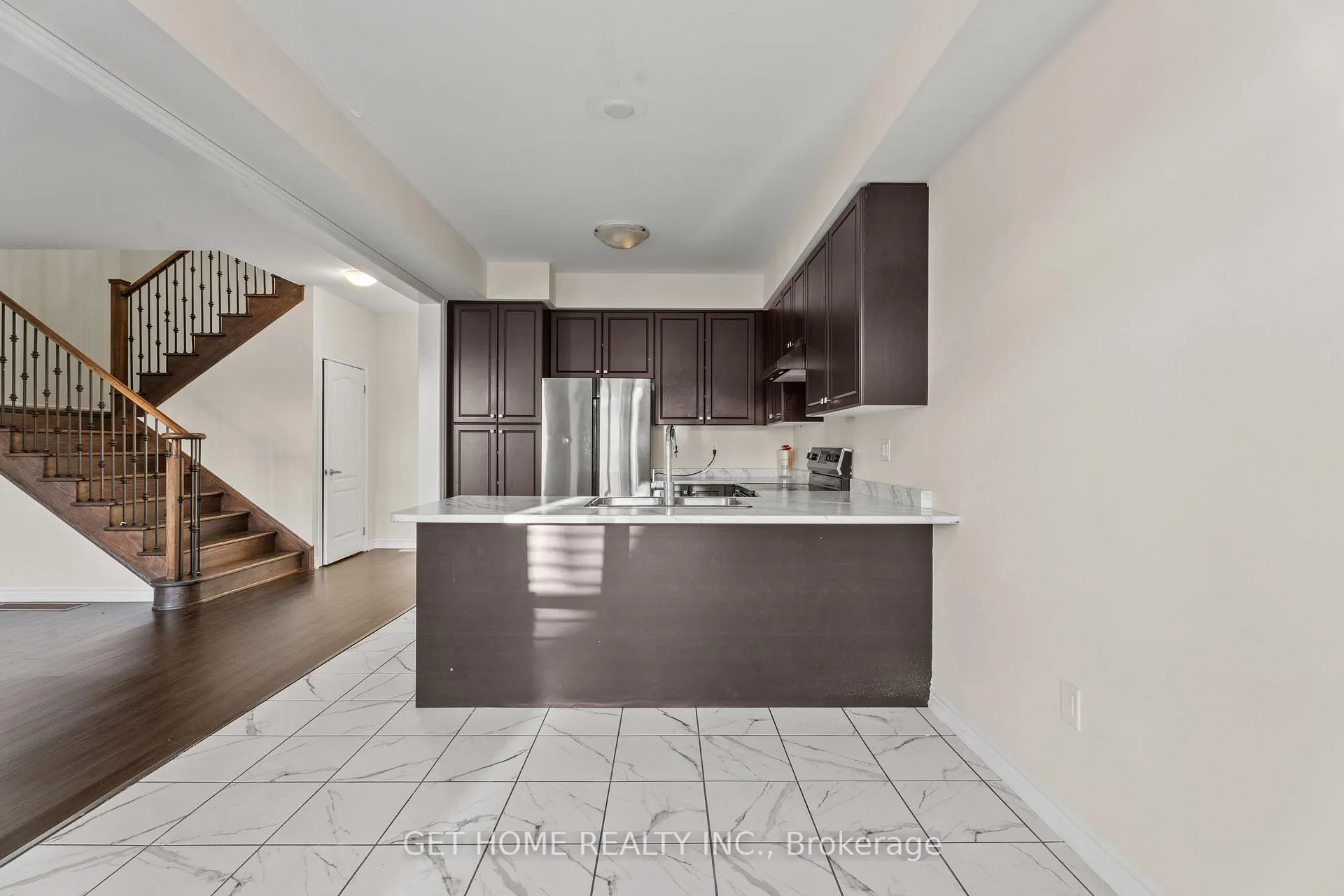 Photo 16 of 67 Lillian Way, Haldimand — HOMEH