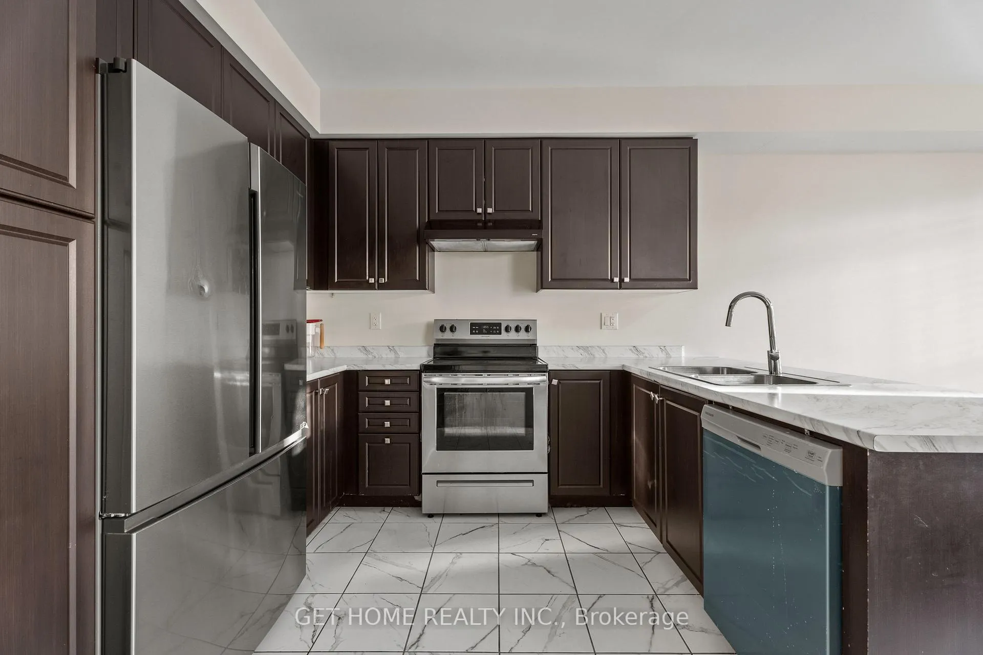 Photo 18 of 67 Lillian Way, Haldimand — HOMEH