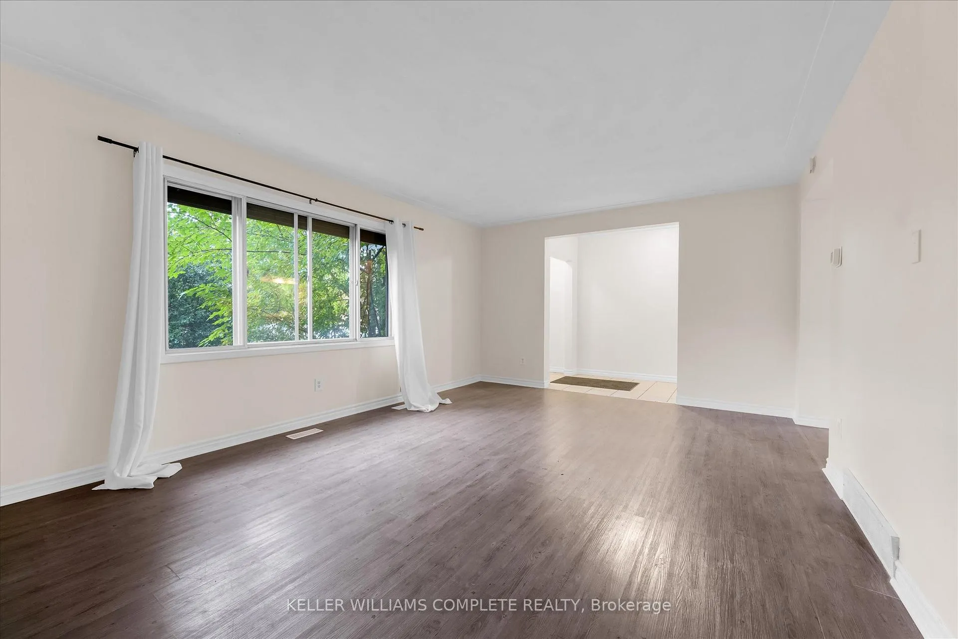 Photo 6 of 62 Bond Street, Kitchener, Fairfield — HOMEH